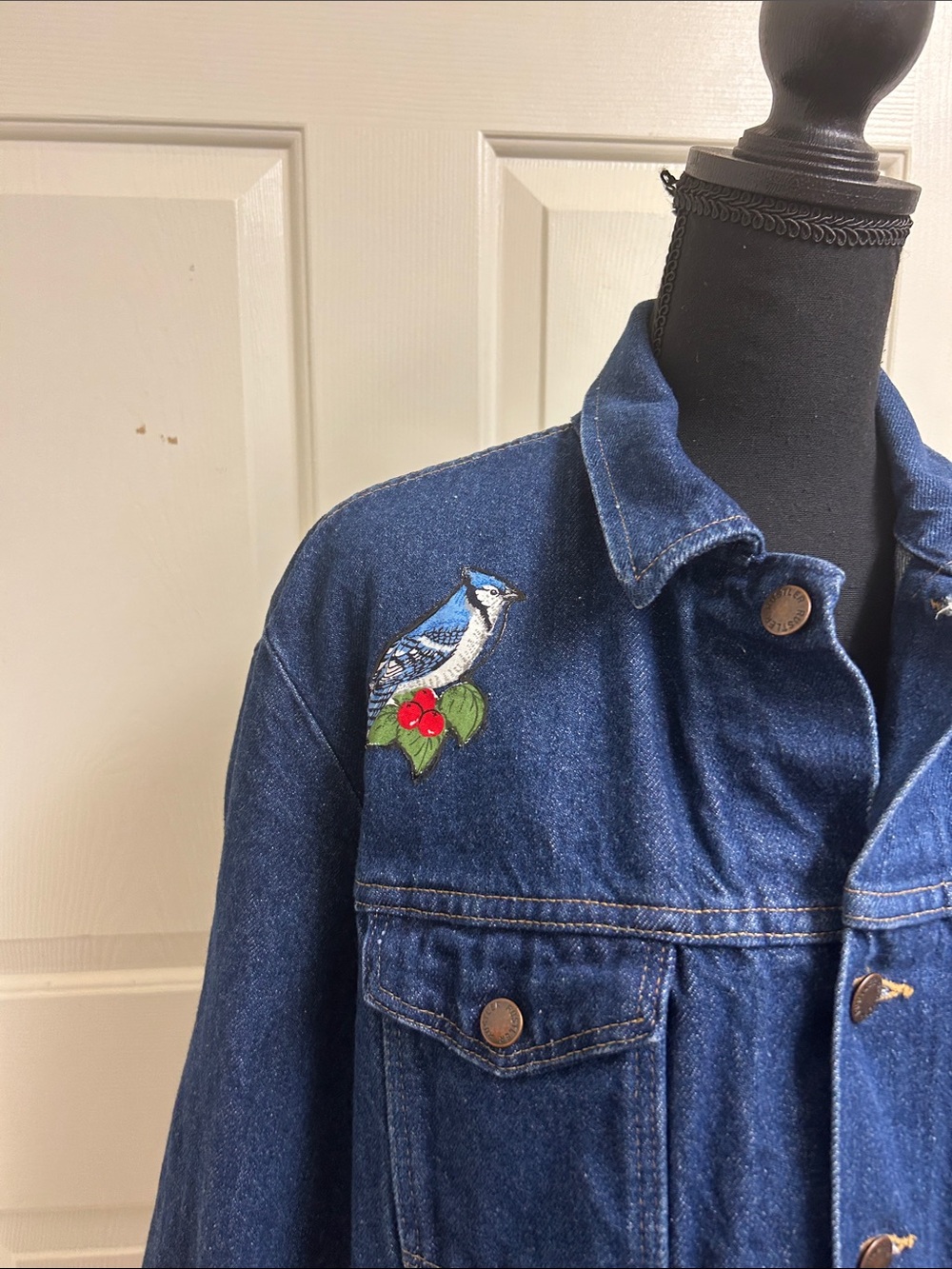 RUSTLER Large Jean jacket with handmade bird design, EUC - Picture 2 of 12